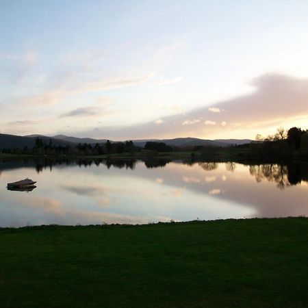 The Lodge On The Loch Aboyne Exterior photo