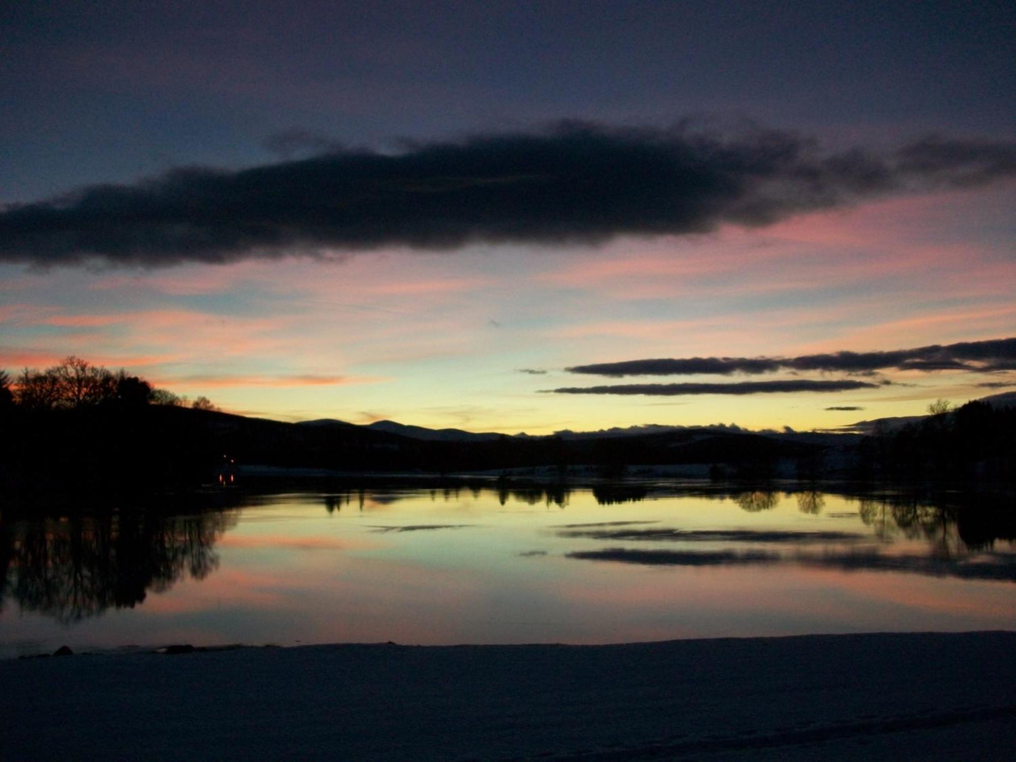 The Lodge On The Loch Aboyne Exterior photo