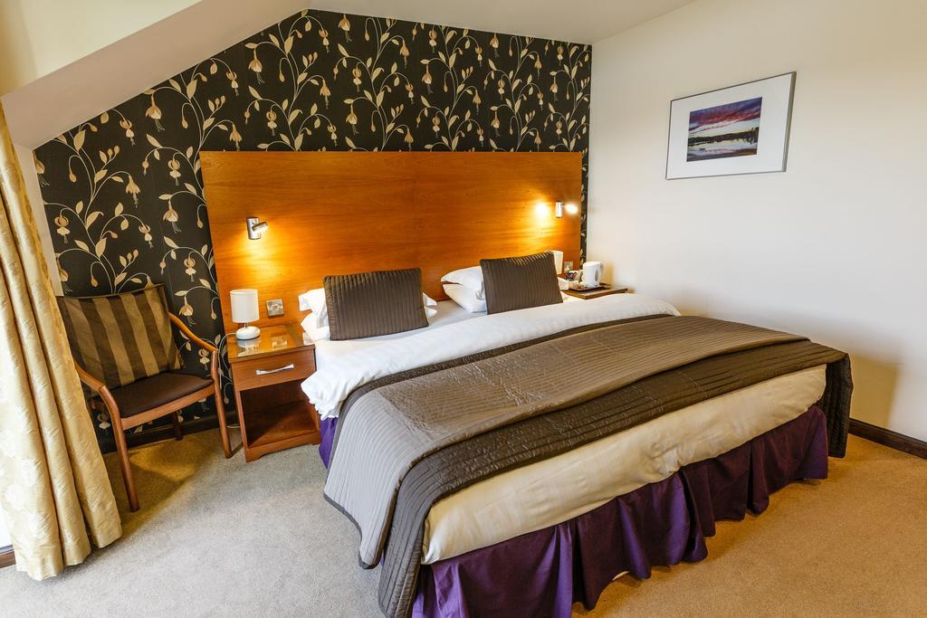 The Lodge On The Loch Aboyne Room photo