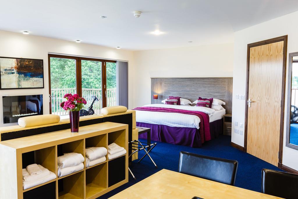 The Lodge On The Loch Aboyne Room photo
