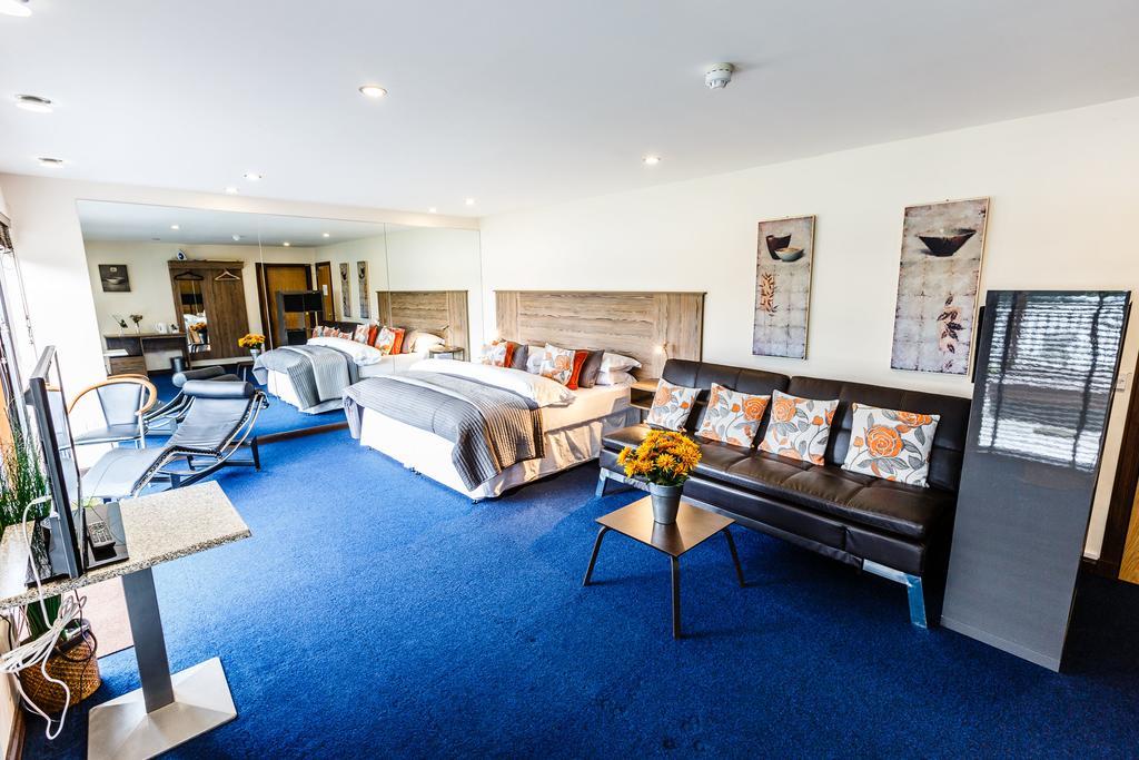 The Lodge On The Loch Aboyne Room photo