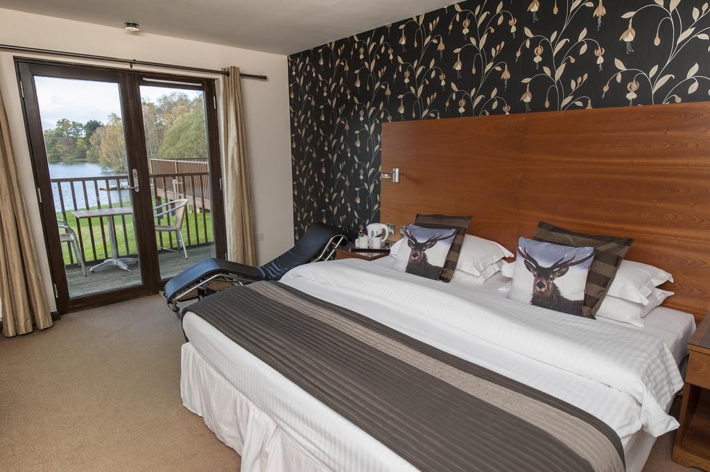 The Lodge On The Loch Aboyne Room photo