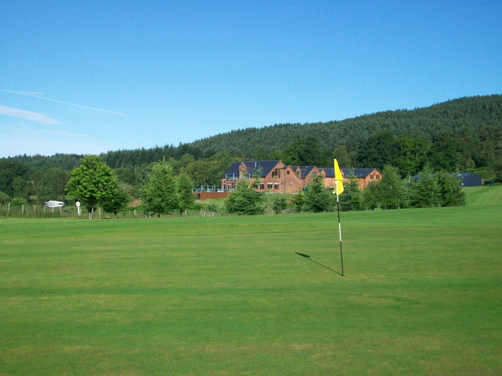 The Lodge On The Loch Aboyne Exterior photo